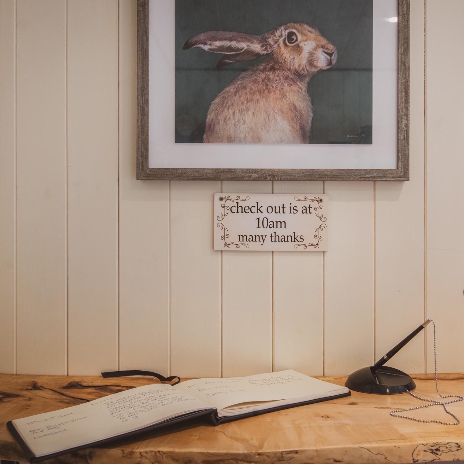 Hotel The Hideaway At Hiddenwood Glamping Corsley Esterno foto