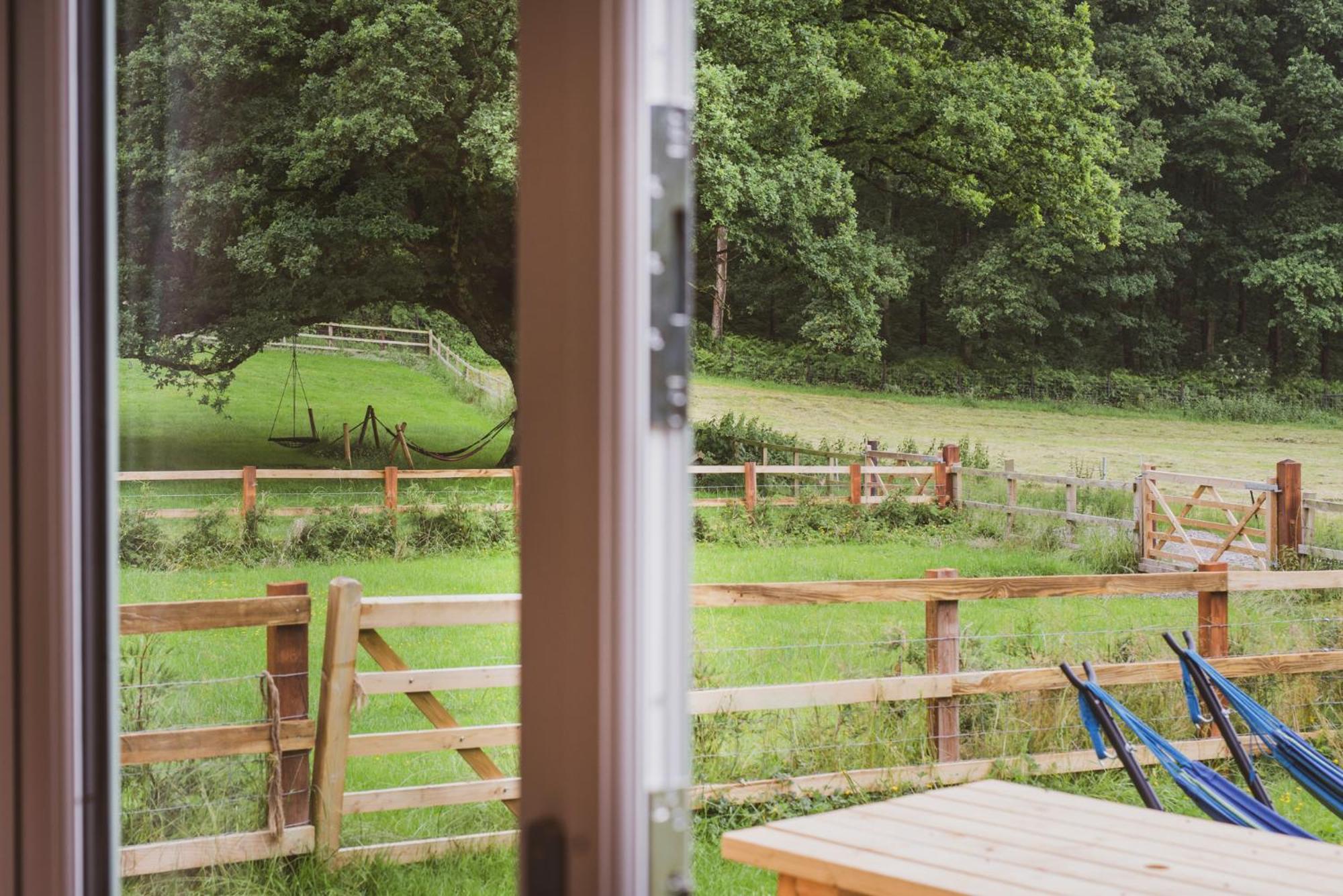 Hotel The Hideaway At Hiddenwood Glamping Corsley Esterno foto